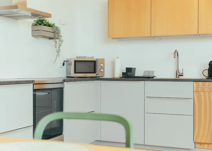 Large Apartments - Great For Groups - With Balcony Or Terrace