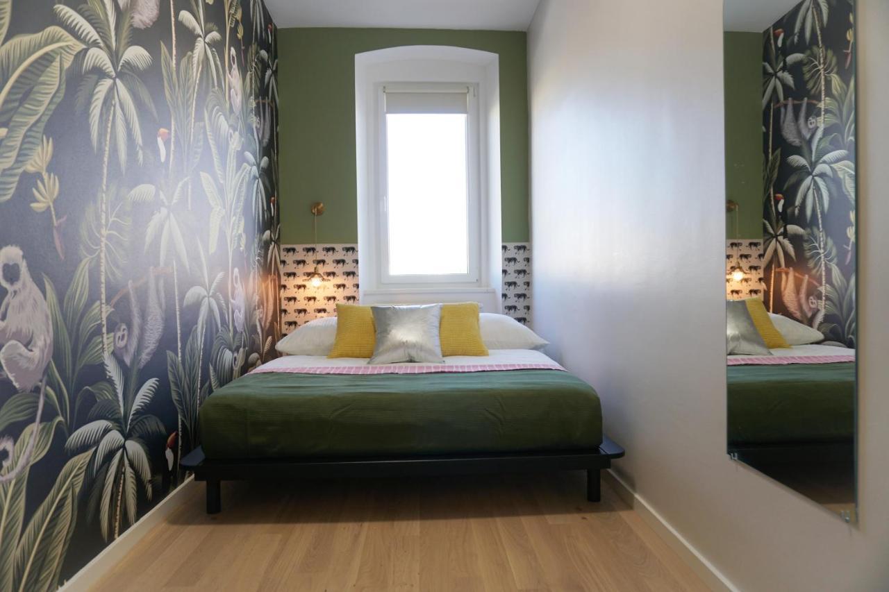 Large - Great For Groups - With Balcony Or Terrace Apartment *