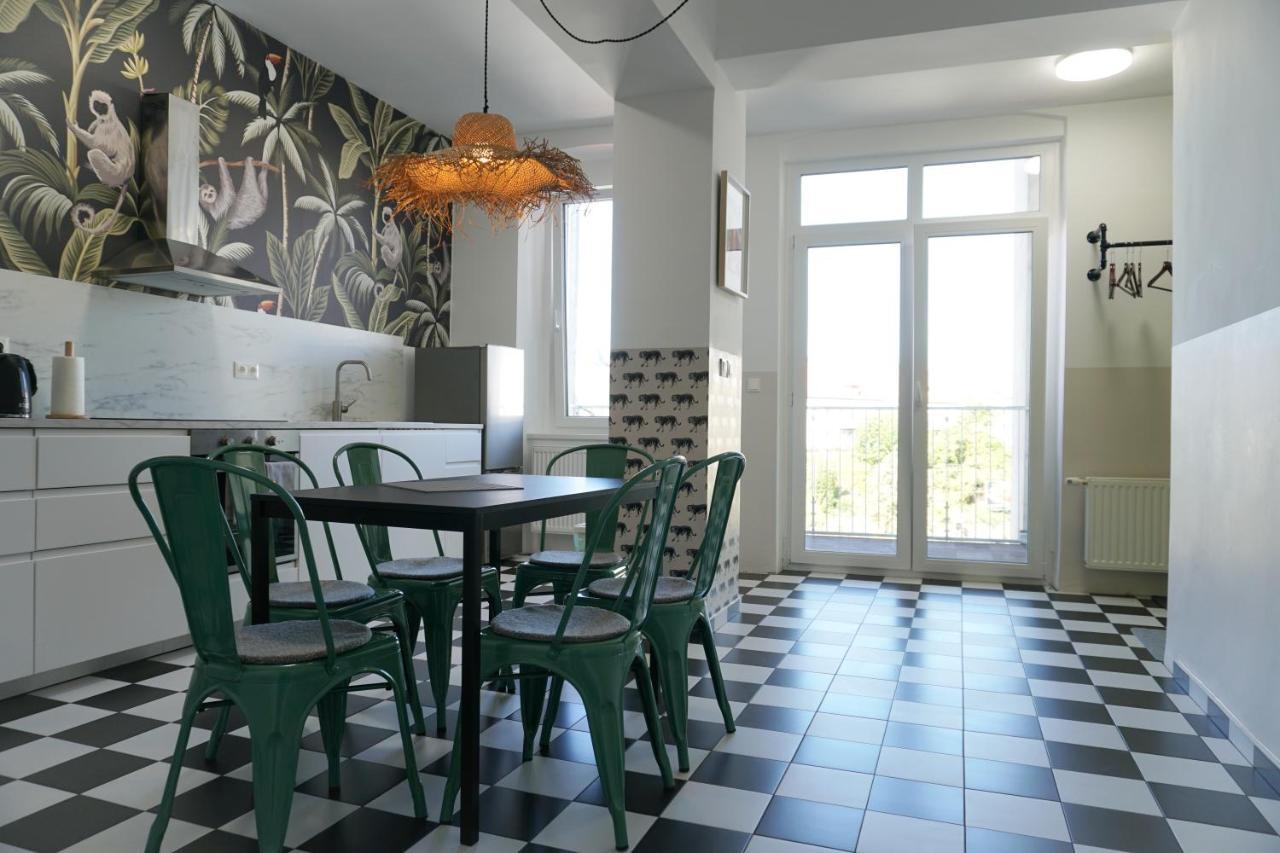 Large - Great For Groups - With Balcony Or Terrace Vienna