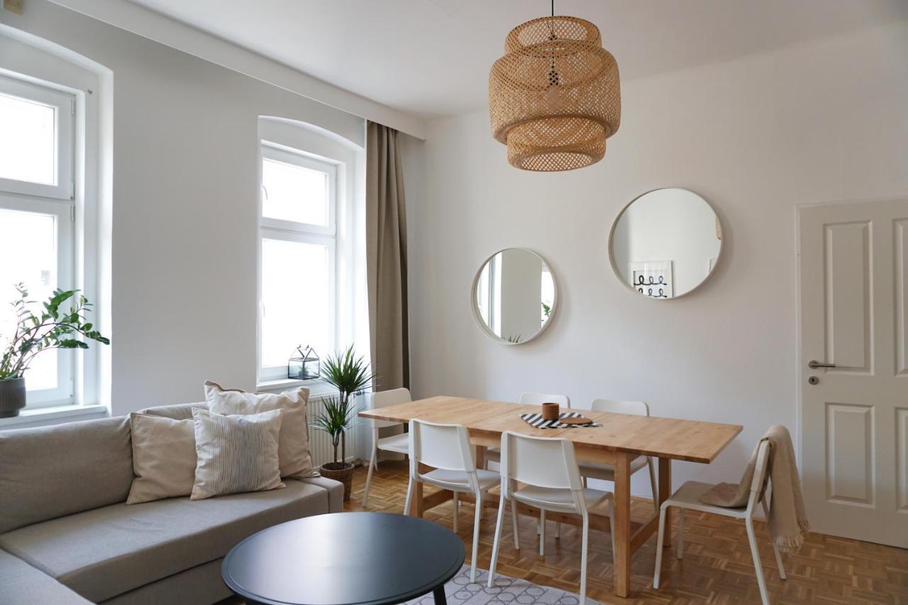 Apartment Large - Great For Groups - With Balcony Or Terrace
