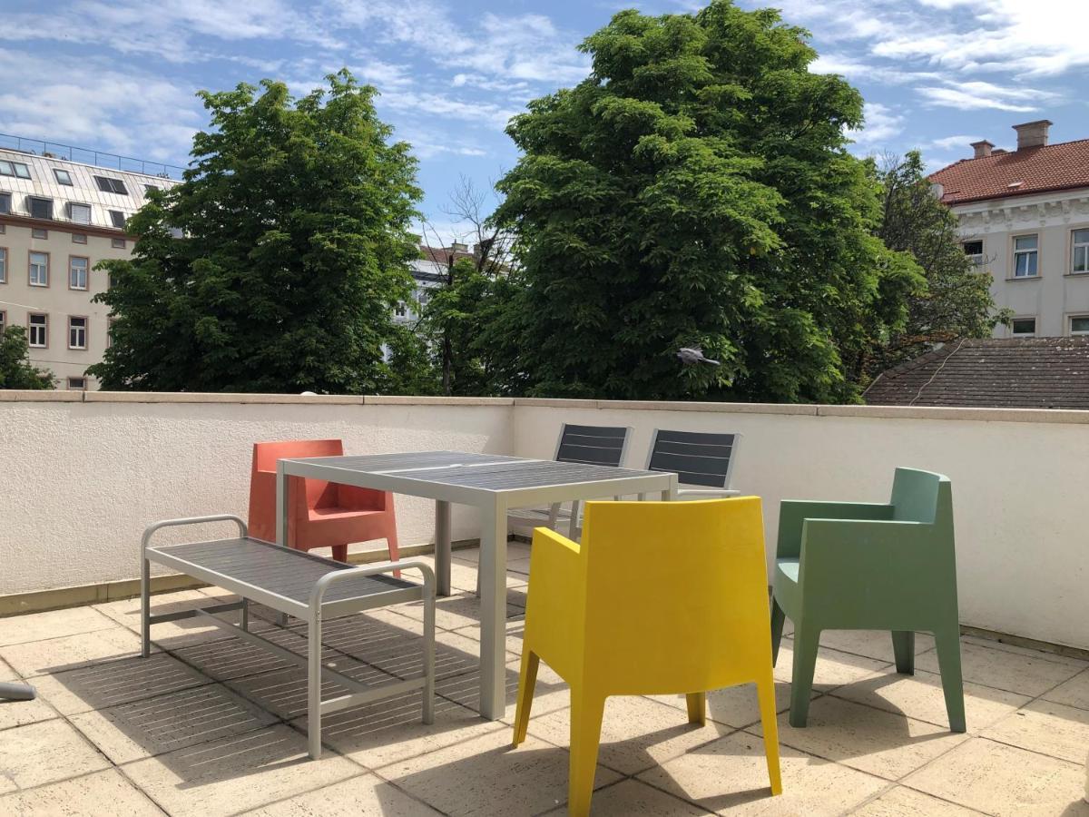 Apartment Large - Great For Groups - With Balcony Or Terrace Vienna