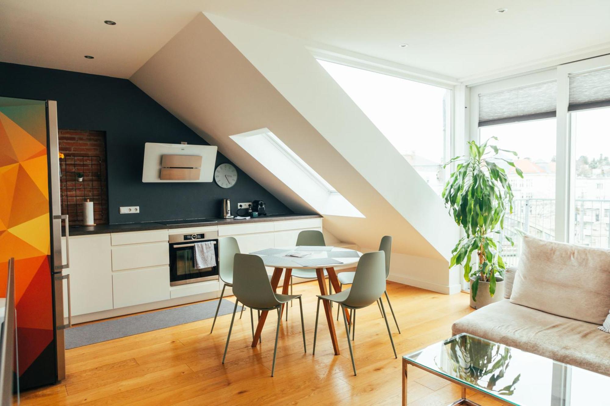Large - Great For Groups - With Balcony Or Terrace Vienna
