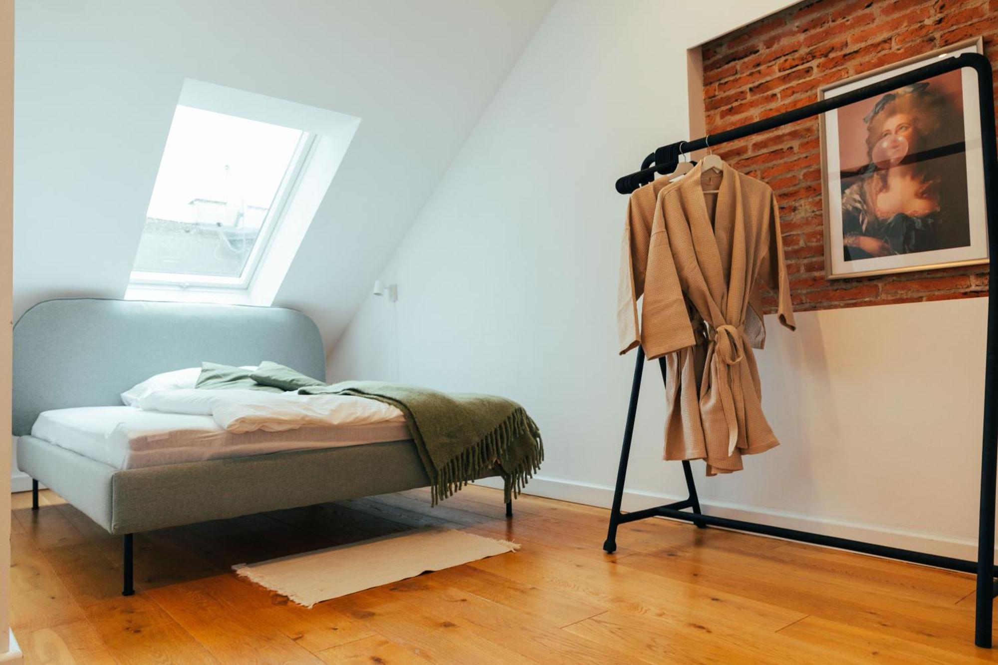 Apartment Large - Great For Groups - With Balcony Or Terrace
