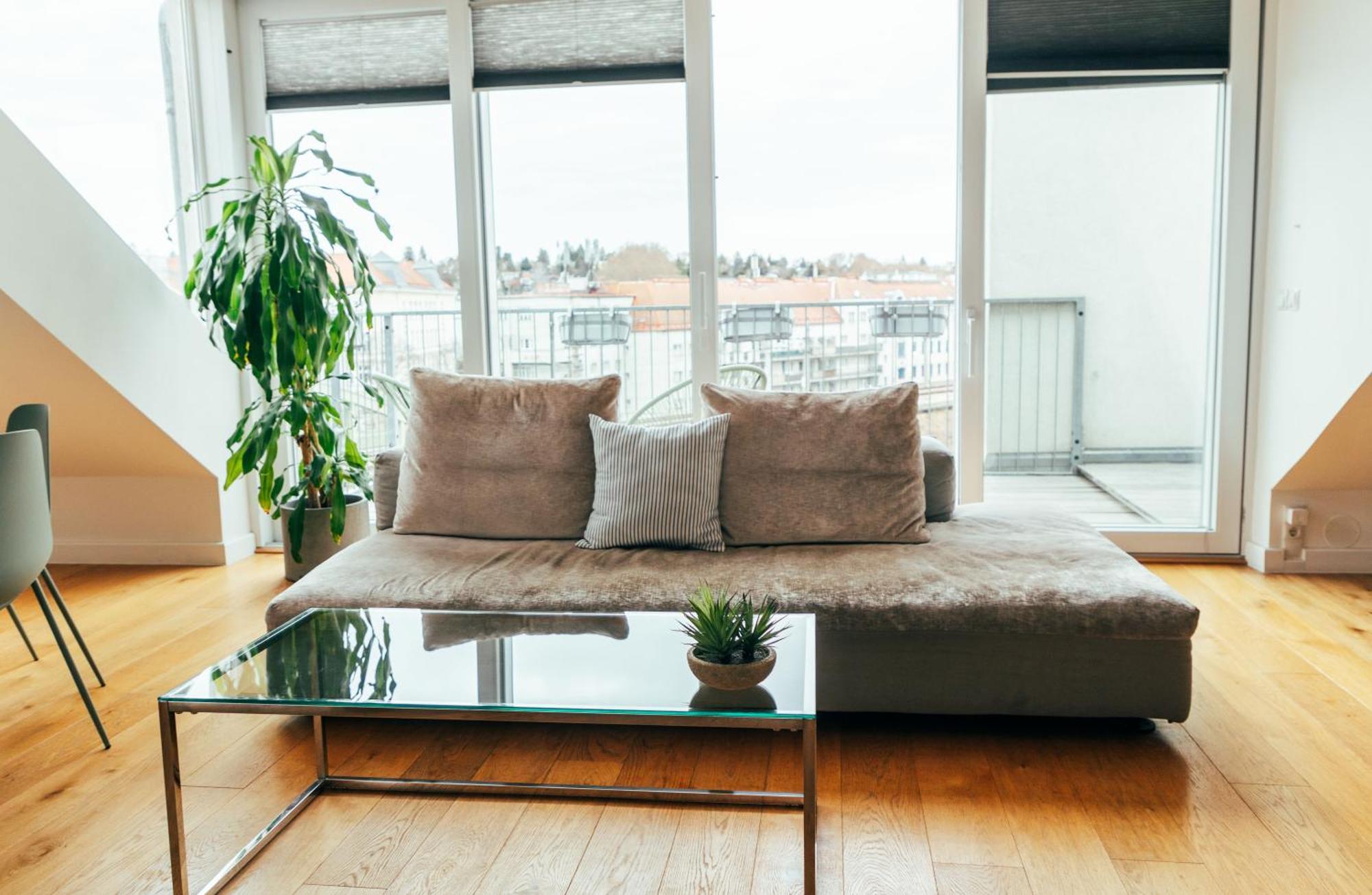 Apartment Large - Great For Groups - With Balcony Or Terrace *
